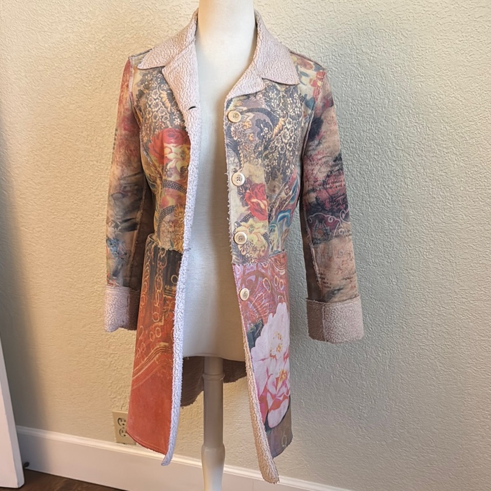 Alberto Makali Tan and Cream Trench Coat with Artistic Pattern